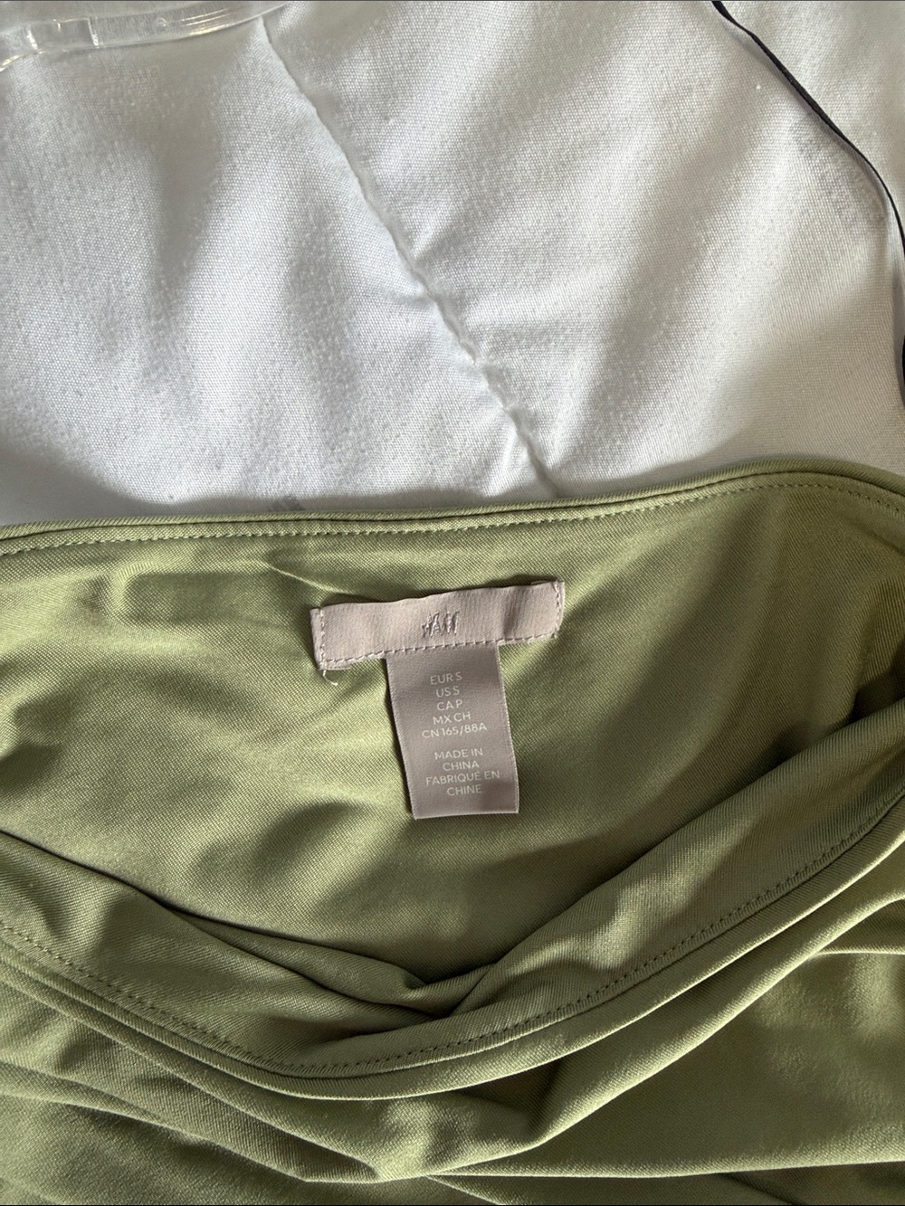 H&M One-Shoulder Top - Picture 2 of 3